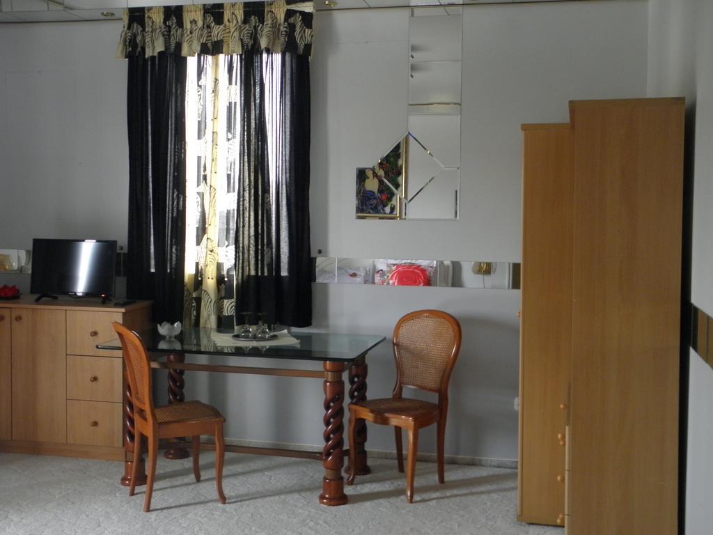 Kristaly Apartman Bed & Breakfast Heviz Exterior photo